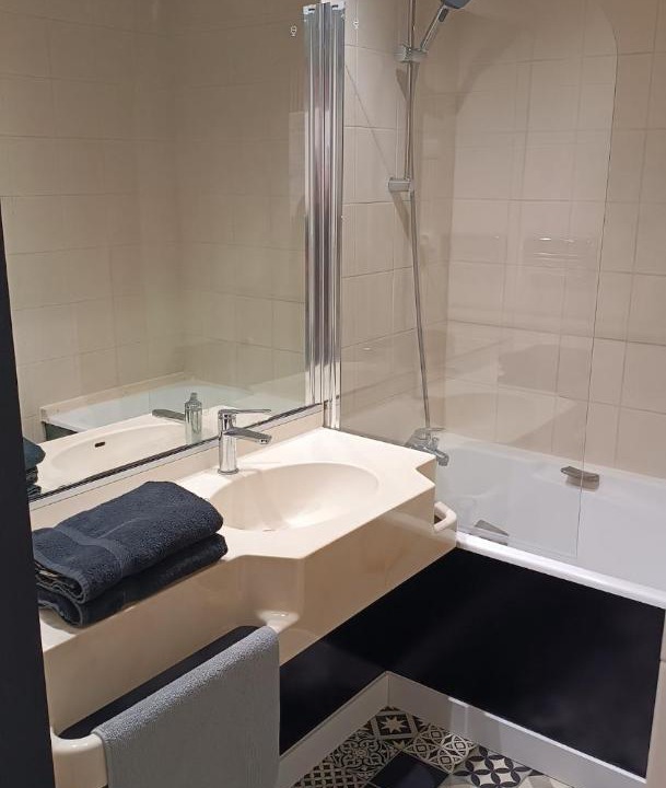 Photo of Bathroom in Chasseneuil-du-Poitou