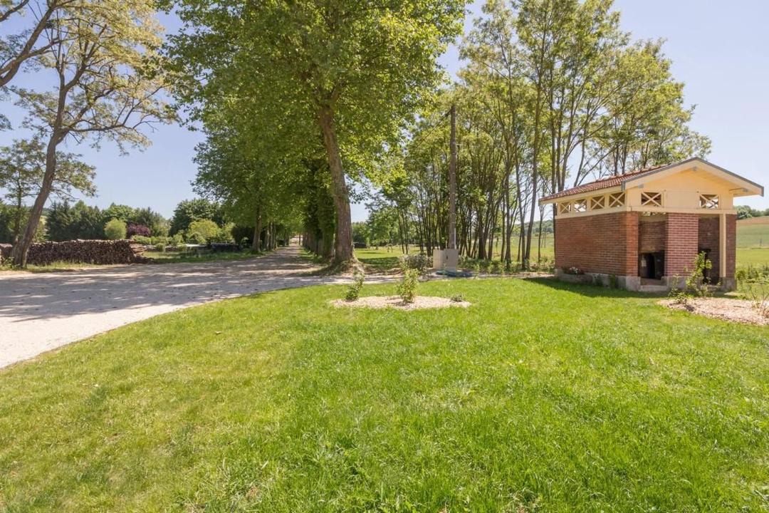 Photo of Others in Leuglay