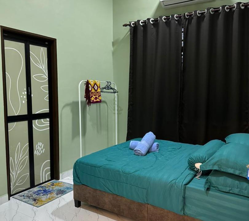 Photo of Bedroom in Kampung Padang Midin