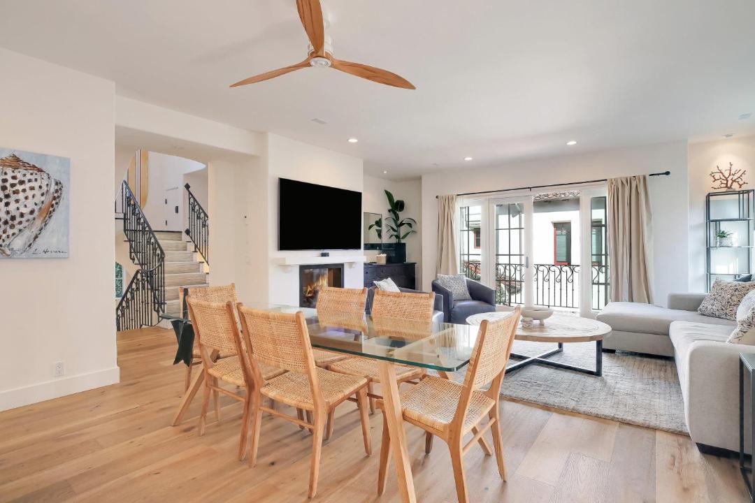 Photo of Livingroom in West Beach