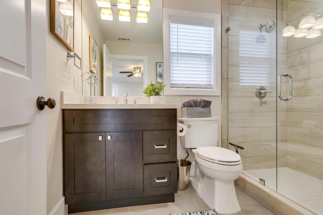 Photo of Bathroom in Orange