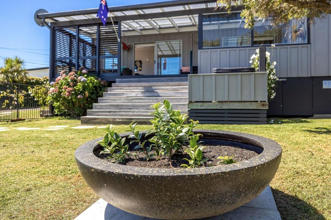 Photo of Others in Surfdale