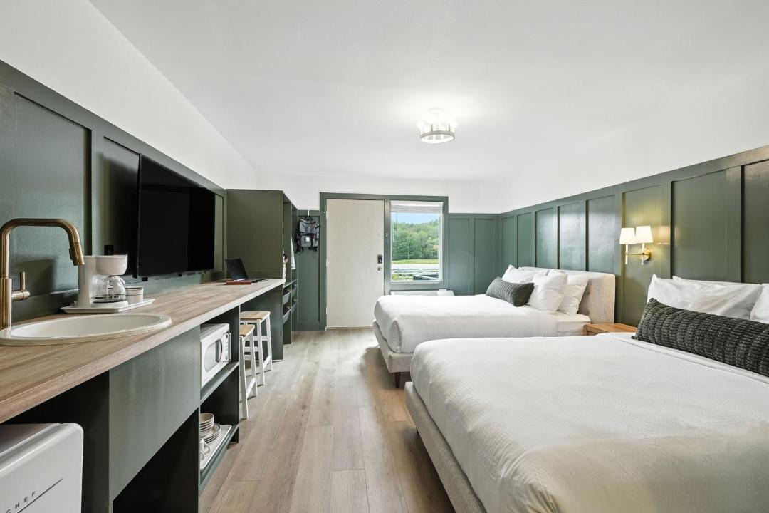 Photo of Bedroom in Lakeville