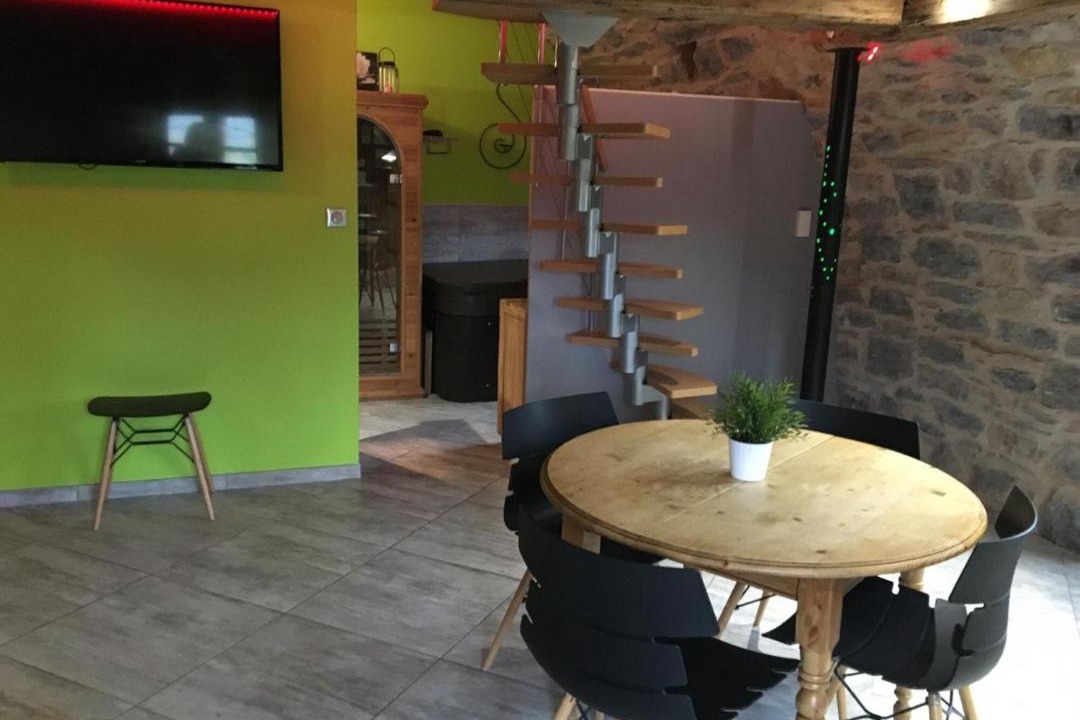 Photo of Others in Mostuejouls