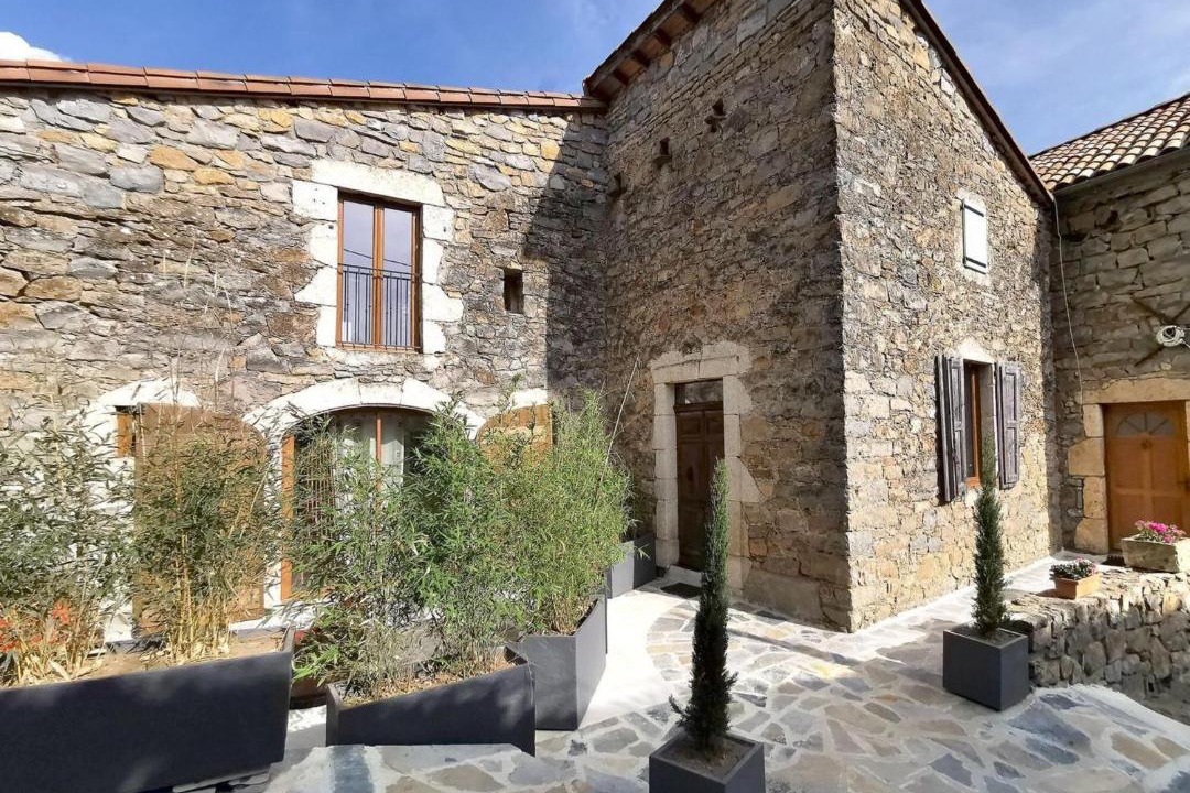 Photo of Others in Mostuejouls