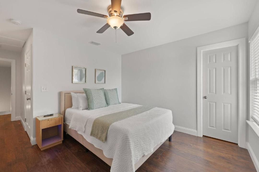 Photo of Bedroom in Jacksonville Beach