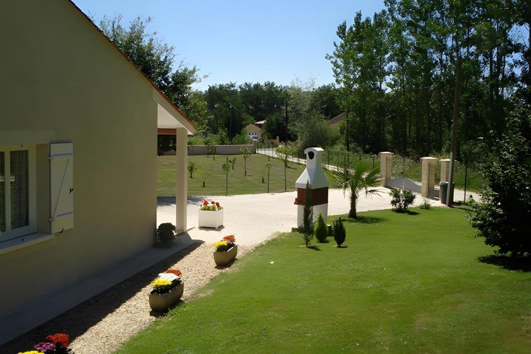 Photo of Others in Montpon-Menesterol