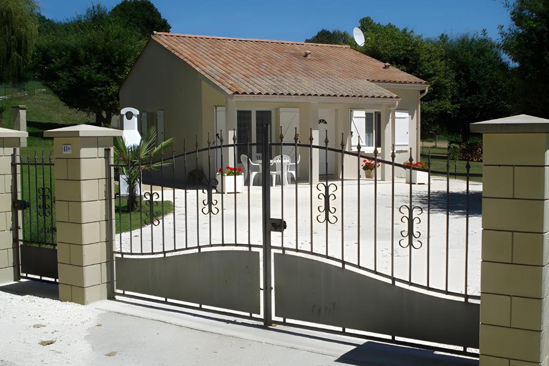 Photo of Others in Montpon-Menesterol