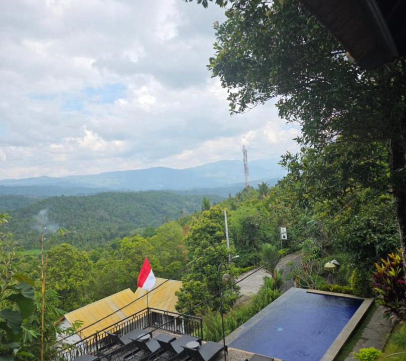 Photo of Others in Munduk