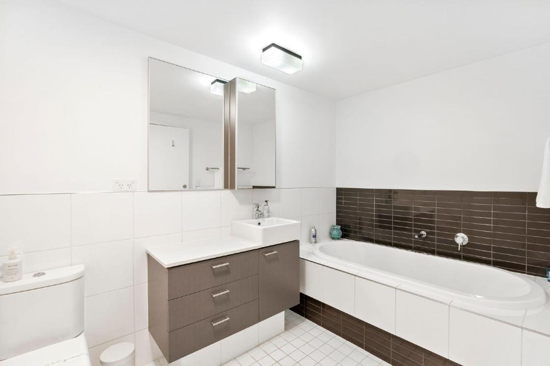 Photo of Others in Lorne