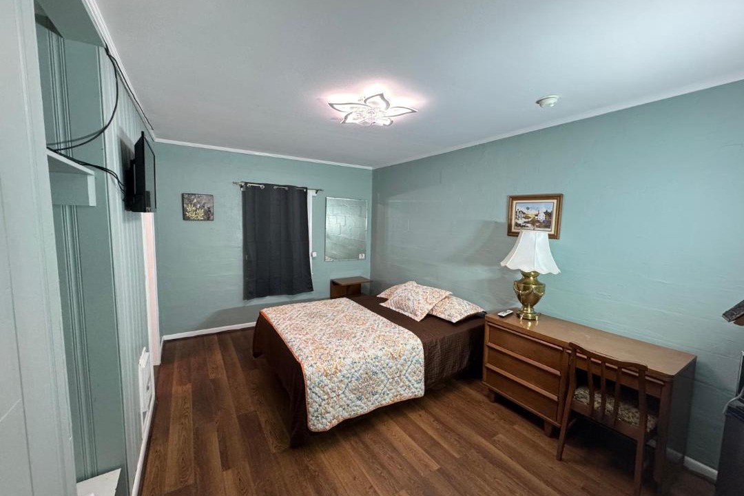 Photo of Bedroom in Linville Falls