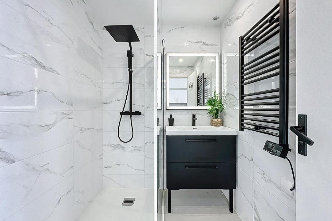 Photo of Bathroom in La Rogere