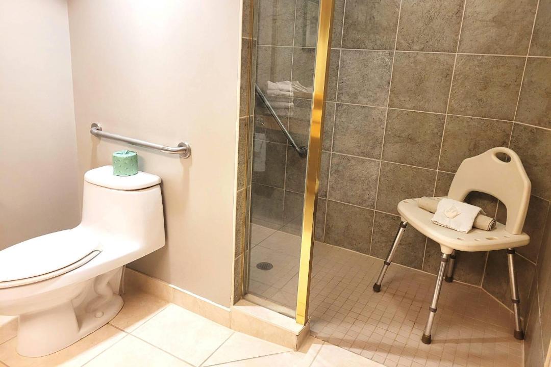 Photo of Bathroom in Oro-Medonte