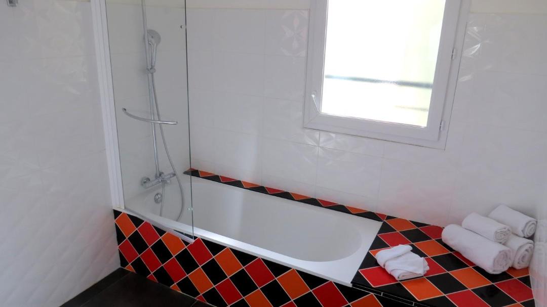 Photo of Bathroom in Cuers