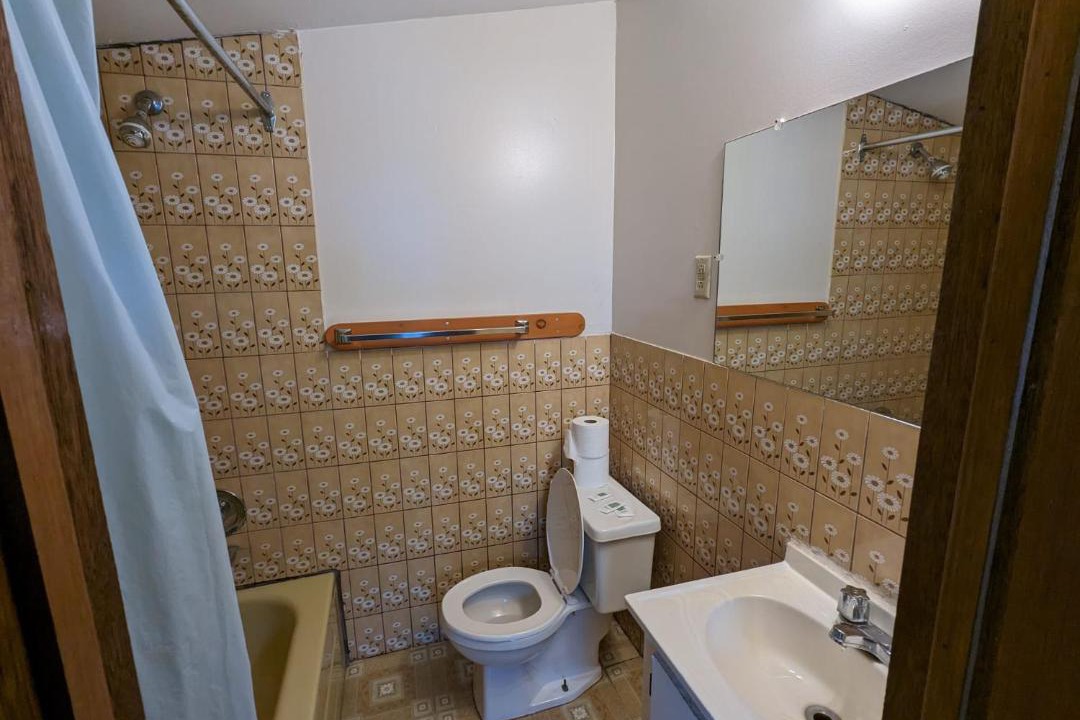 Photo of Bathroom in Wasaga Beach
