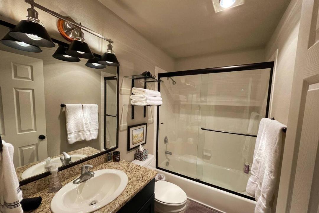 Photo of Bathroom in Old Town Chinatown