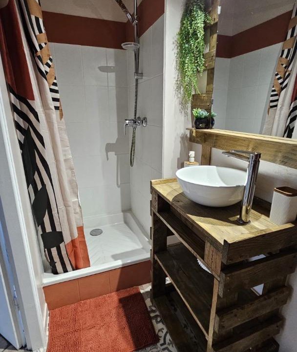 Photo of Bathroom in Vertaizon