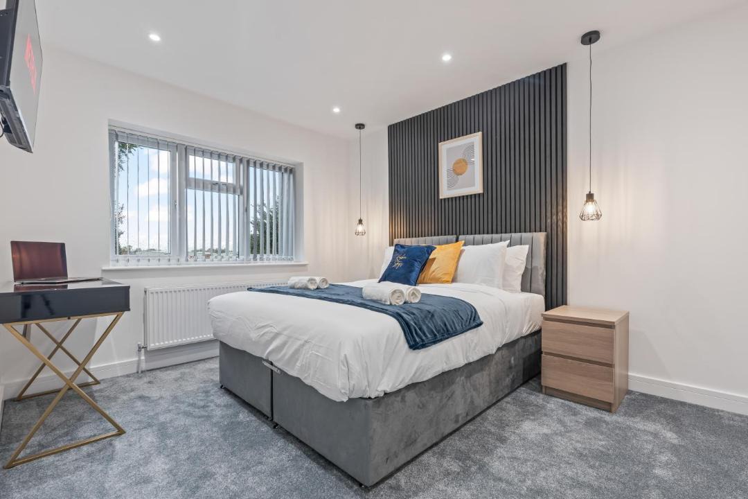 Photo of Bedroom in Singlewell