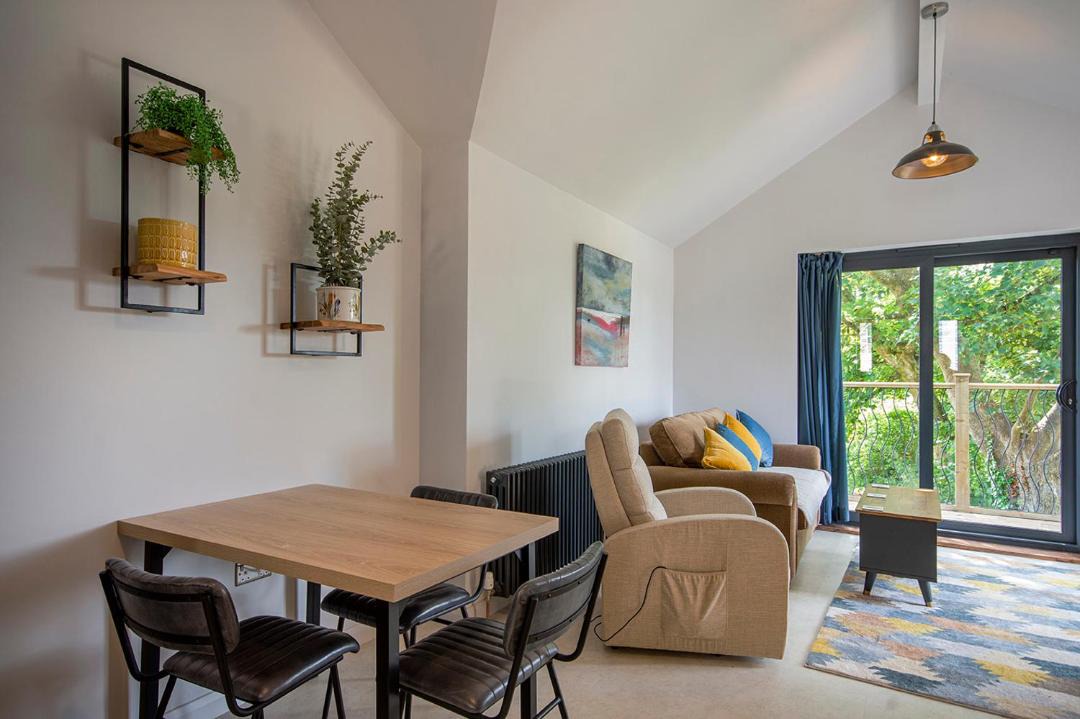 Photo of Others in Mabe