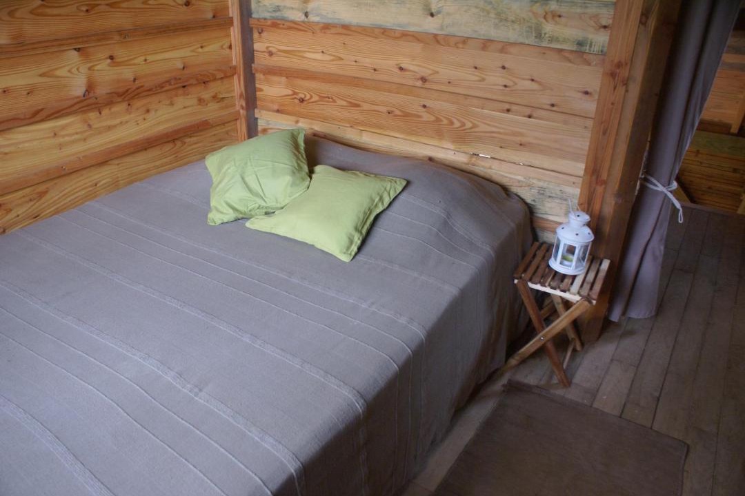 Photo of Bedroom in Signy-lAbbaye