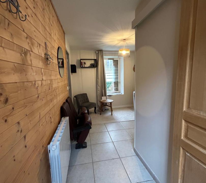 Photo of Others in Venouse