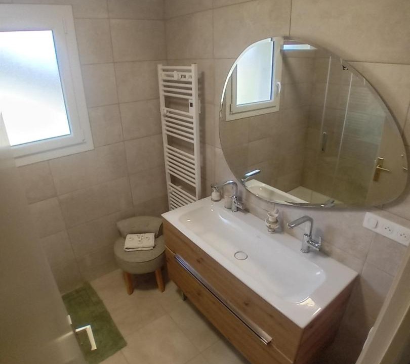 Photo of Bathroom in Langres