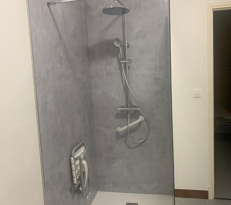 Photo of Bathroom in Montmarault