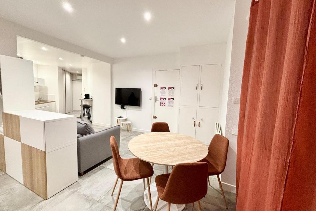 Photo of Others in Faubourg Saint-Jacques