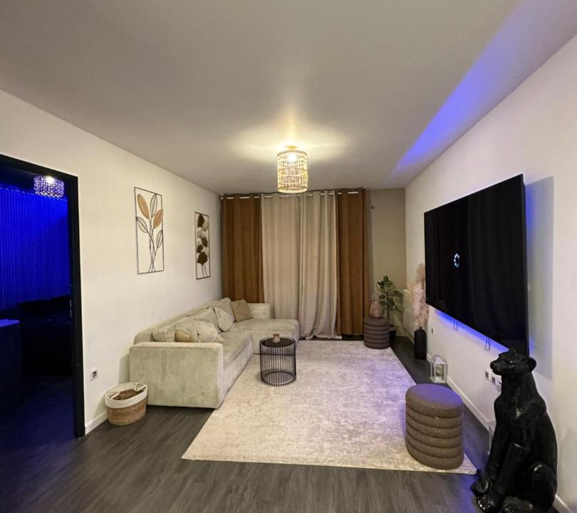 Photo of Others in Cergy