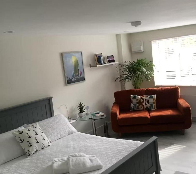 Photo of Others in Netley