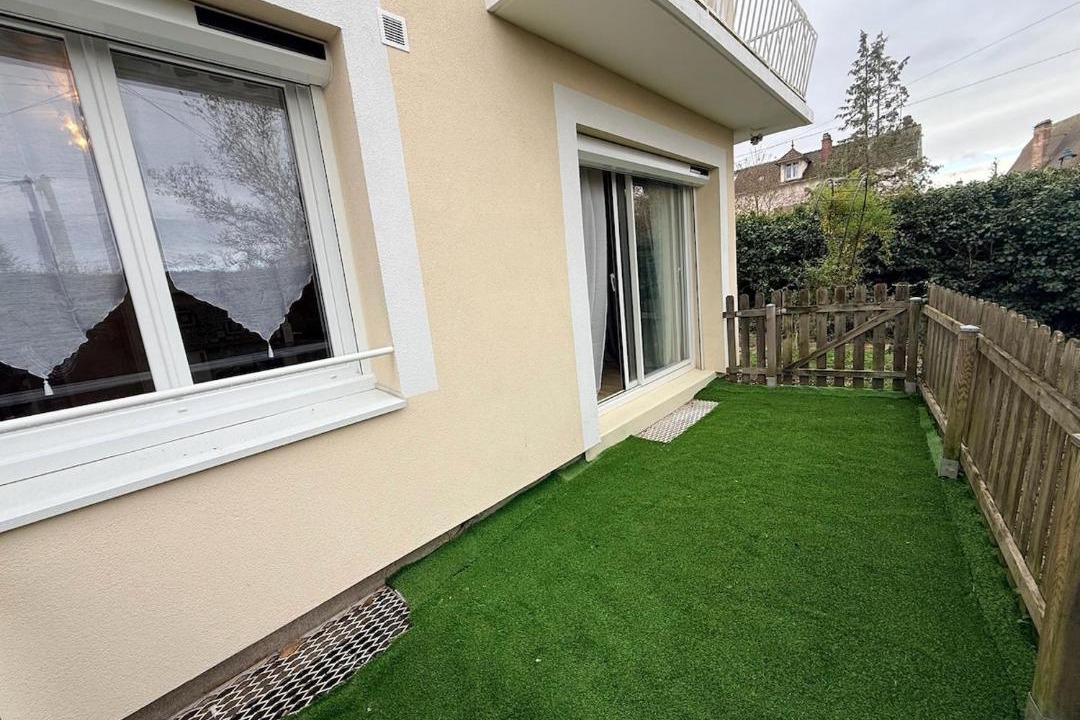 Photo of Patio Balcony in Mantes-la-Jolie