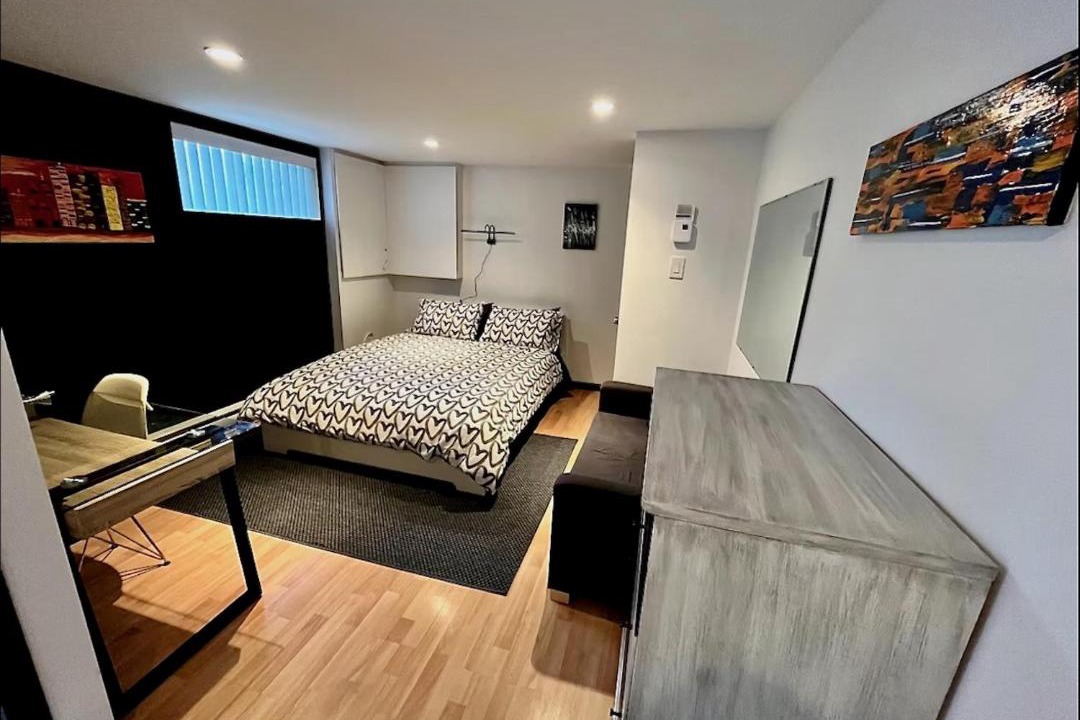 Photo of Bedroom in Longueuil
