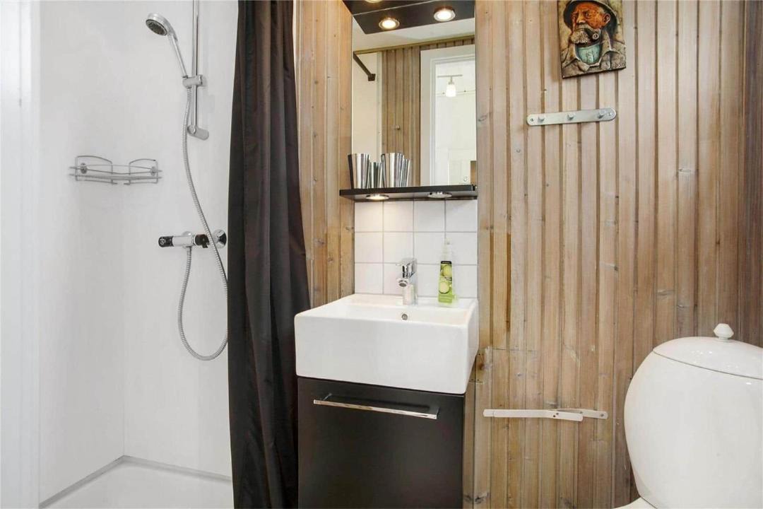 Photo of Bathroom in Agger