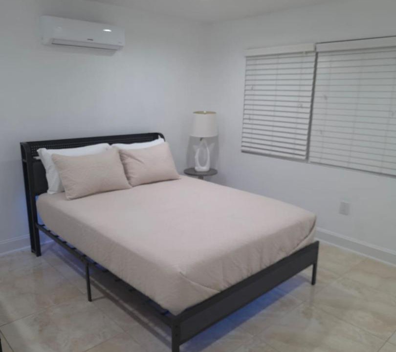 Photo of Bedroom in Lake Magdalene