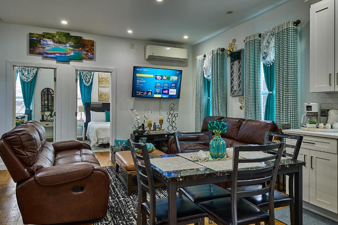 Photo of Others in Canarsie