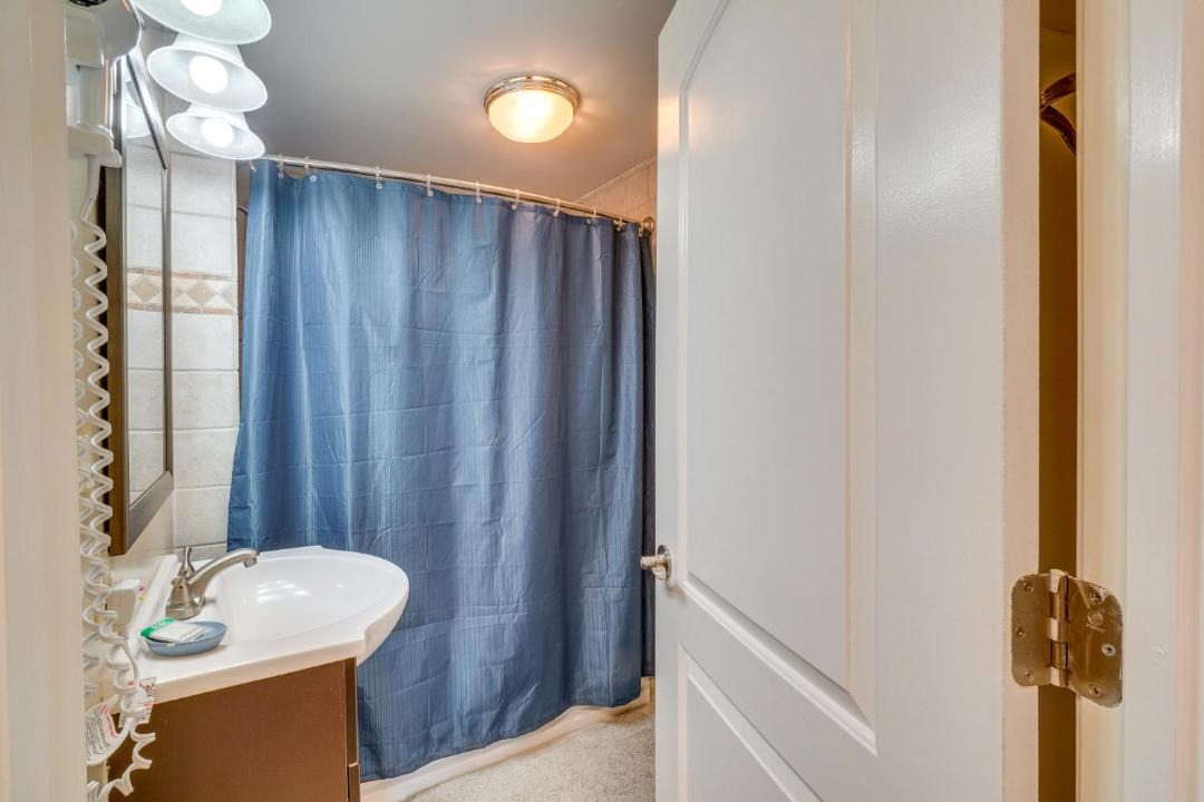 Photo of Bathroom in Etowah