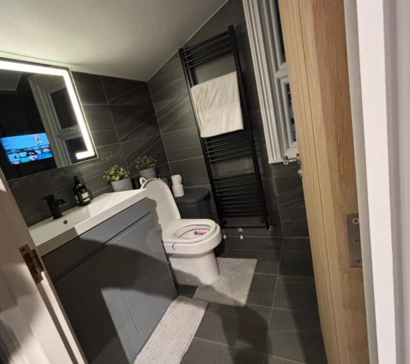 Photo of Others in Ponders End