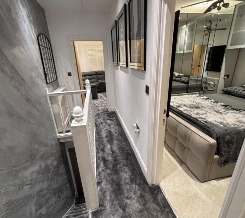 Photo of Others in Ponders End