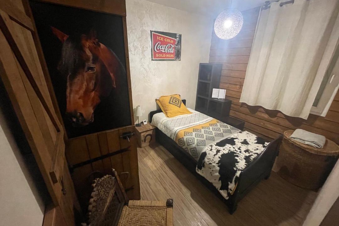 Photo of Others in Grenade