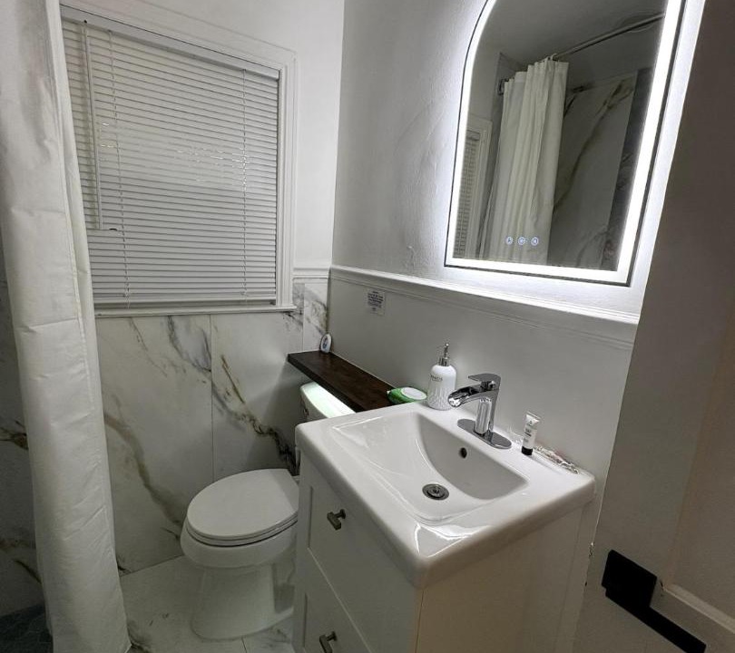 Photo of Bathroom in Enderly Park