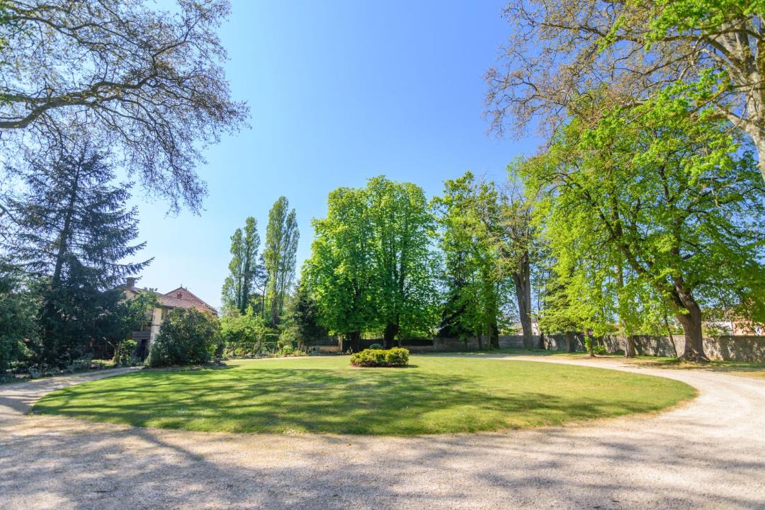 Photo of Others in Saint-Marcel