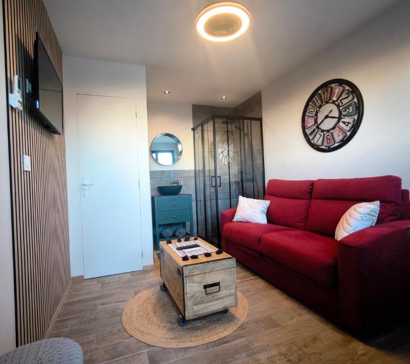 Photo of Others in Pomerols