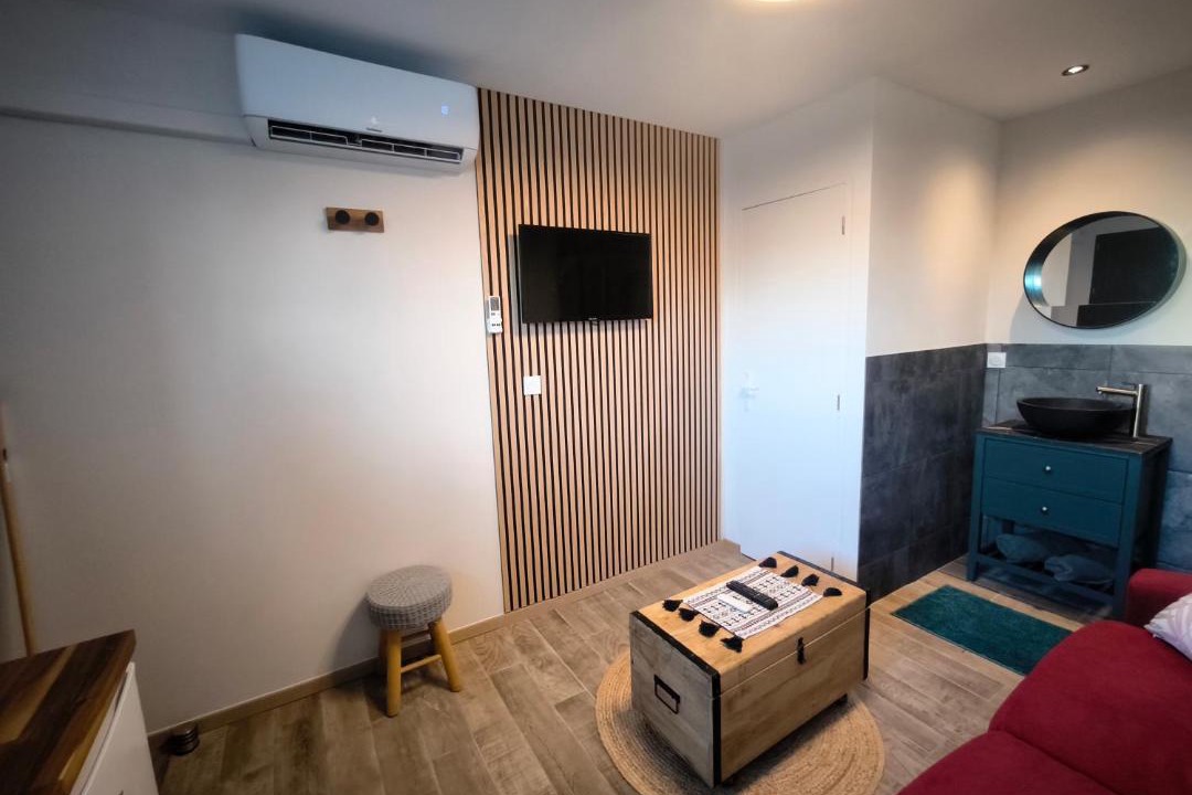 Photo of Others in Pomerols