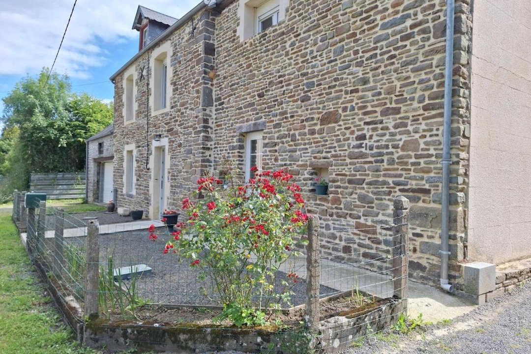 Photo of Others in Folligny