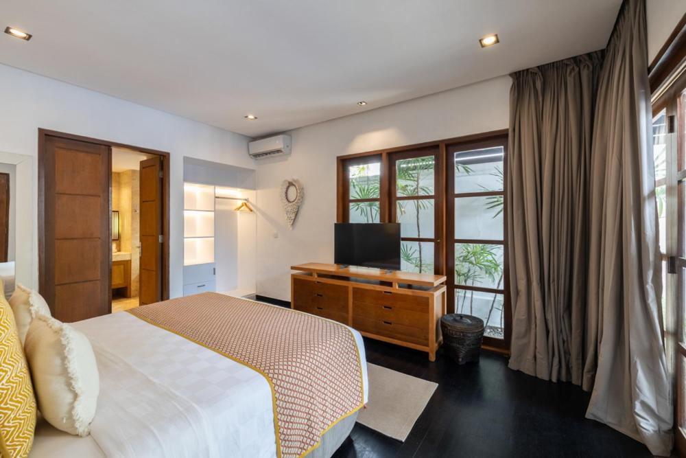 Photo of Others in Petitenget