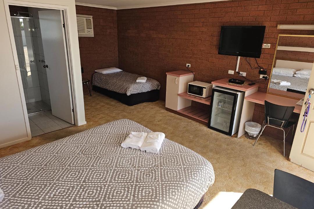 Photo of Others in Rutherglen