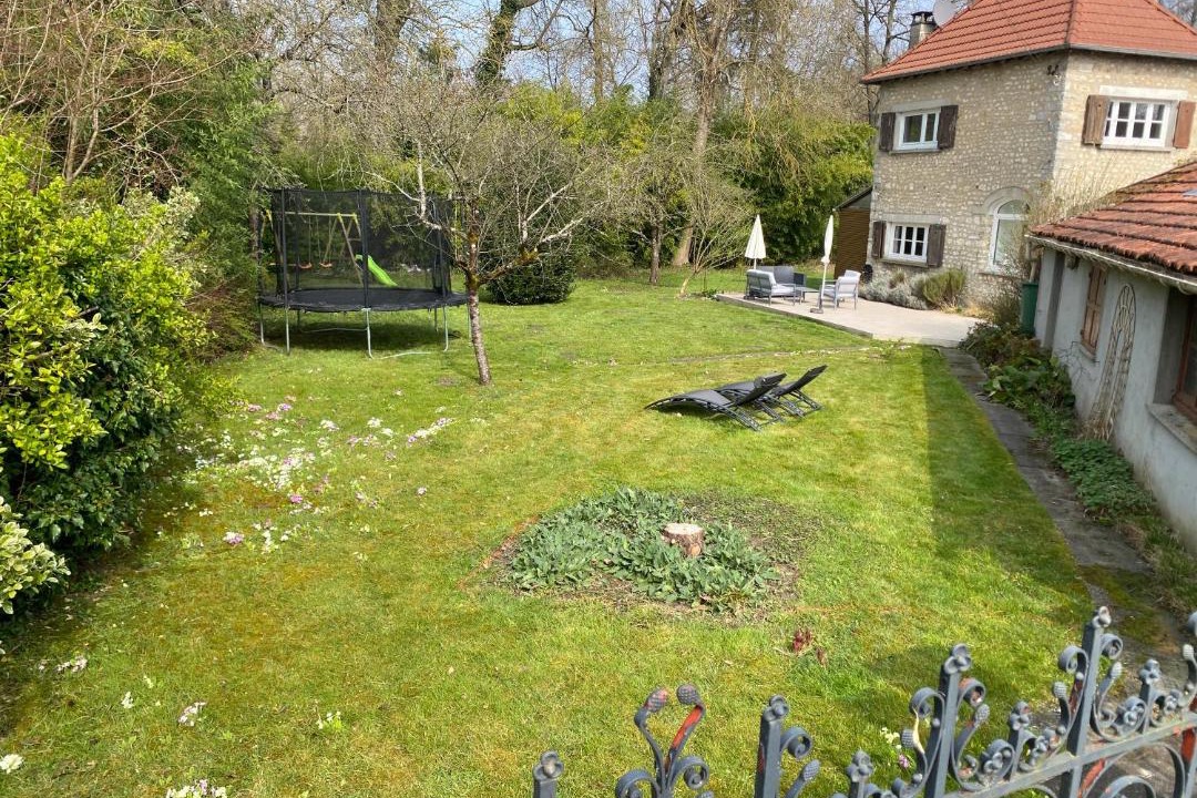 Photo of Others in Moret-Loing-et-Orvanne