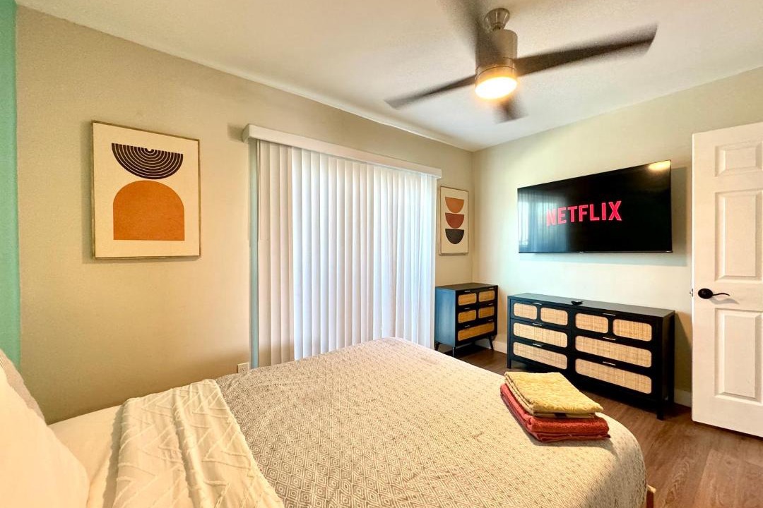 Photo of Bedroom in Downey