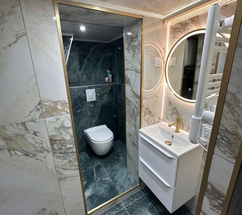 Photo of Others in Centre