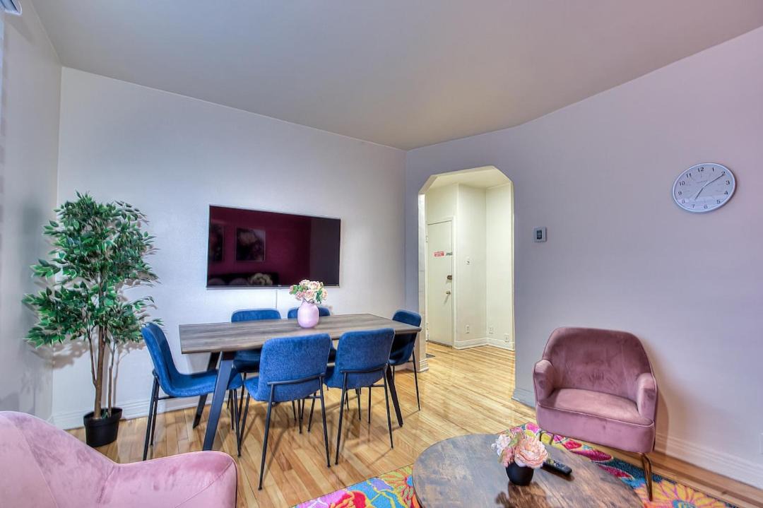 Photo of Others in Cote-Des-Neiges—Notre-Dame-De-Grace